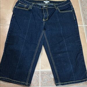 NWOT Dark Blue Denim Capris